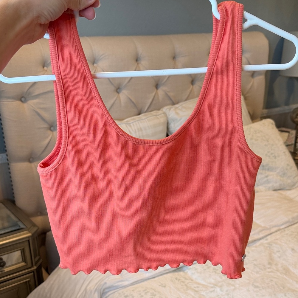 Pink Roxy Crop Top - Picture 2 of 4